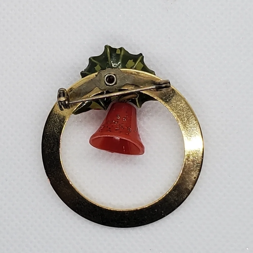 HOLIDAY PIN BROOCH